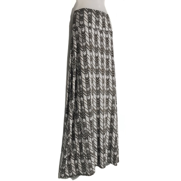 MAX STUDIO | Maxi Skirt - Black White & Cream — S - Picture 7 of 8